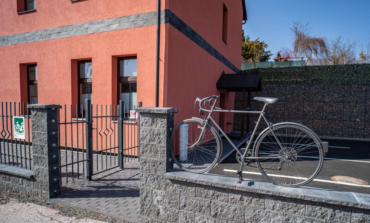 Apartmanovy Dum Sklipek Trutnov Exterior foto